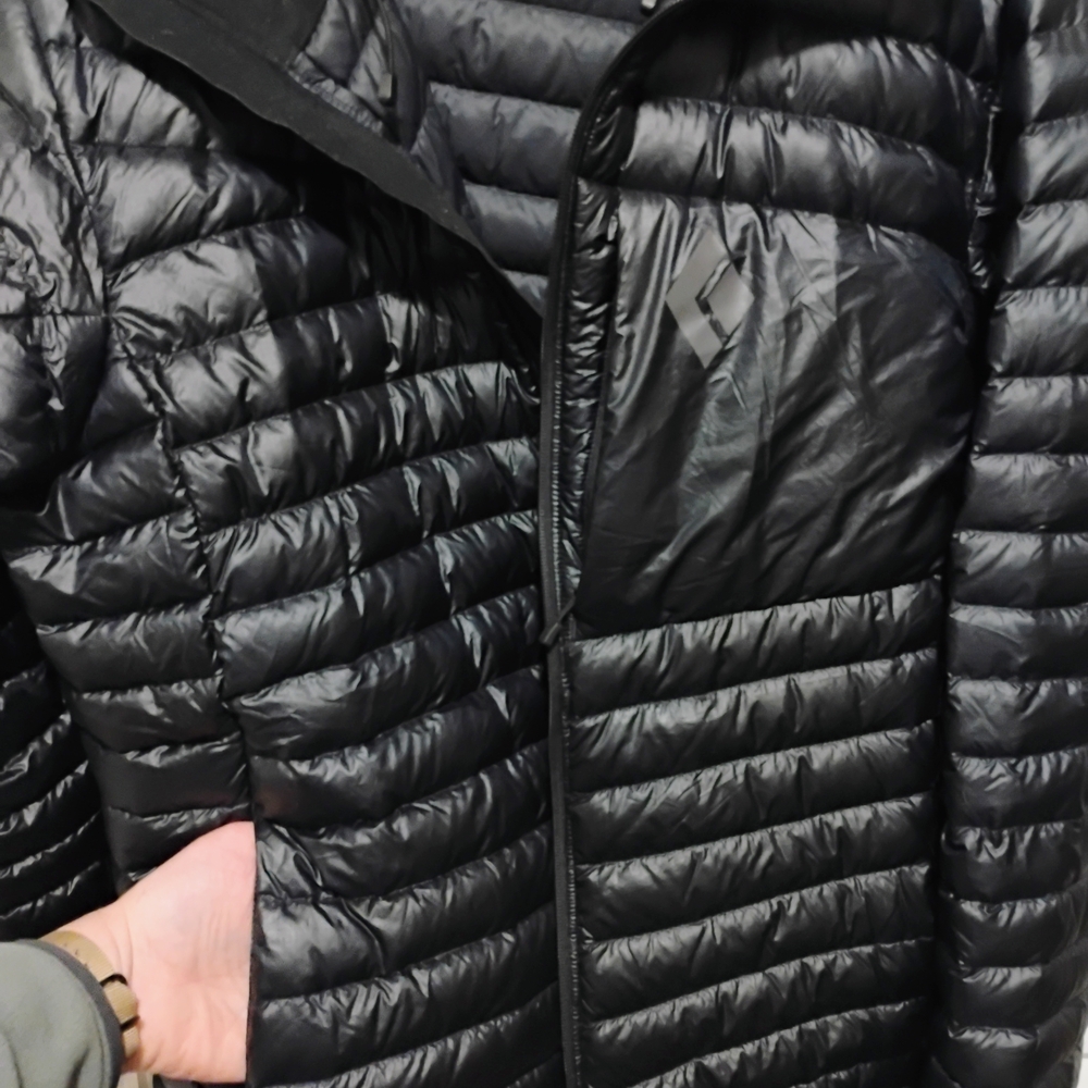 Black Diamond Quilted Black Puffer Jacket - Picture 4 of 13